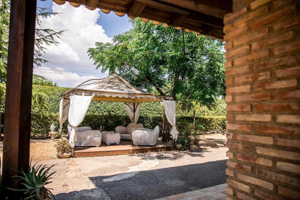 Villa Laoconte Piscina, Jacuzzi E Biliardo Canicattì Екстериор снимка