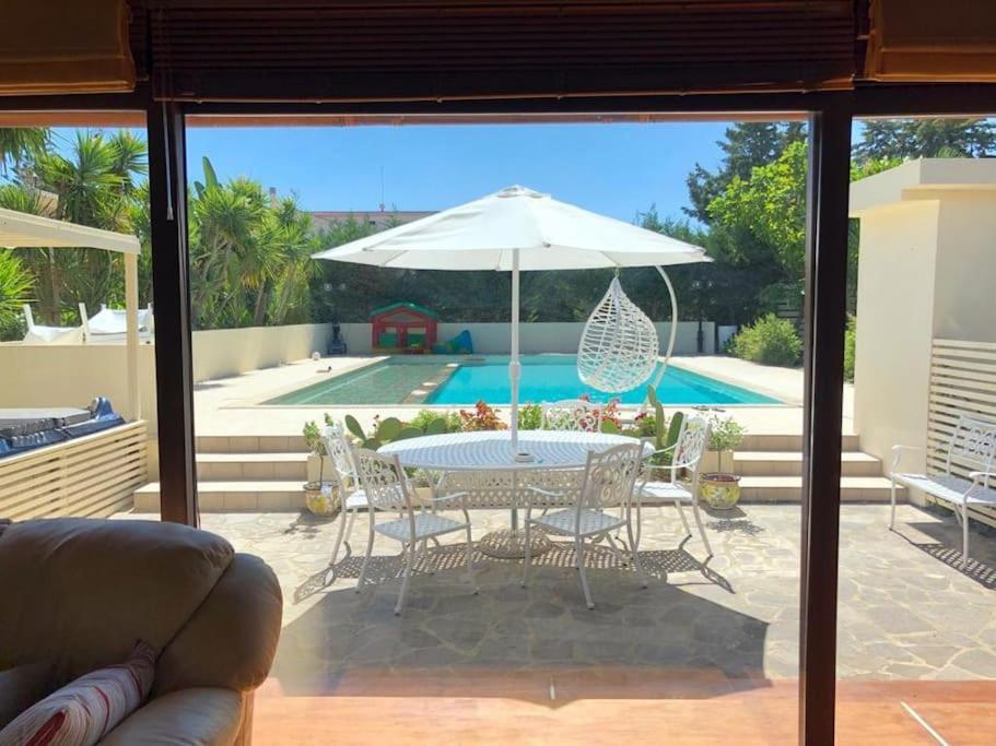 Villa Laoconte Piscina, Jacuzzi E Biliardo Canicattì Екстериор снимка