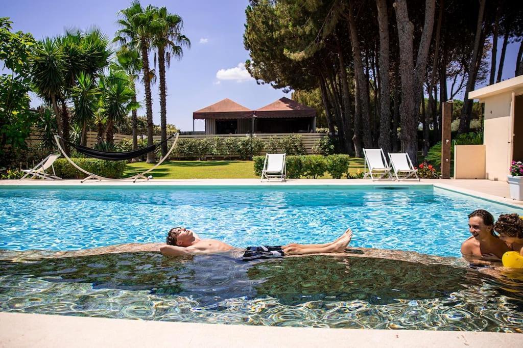 Villa Laoconte Piscina, Jacuzzi E Biliardo Canicattì Екстериор снимка