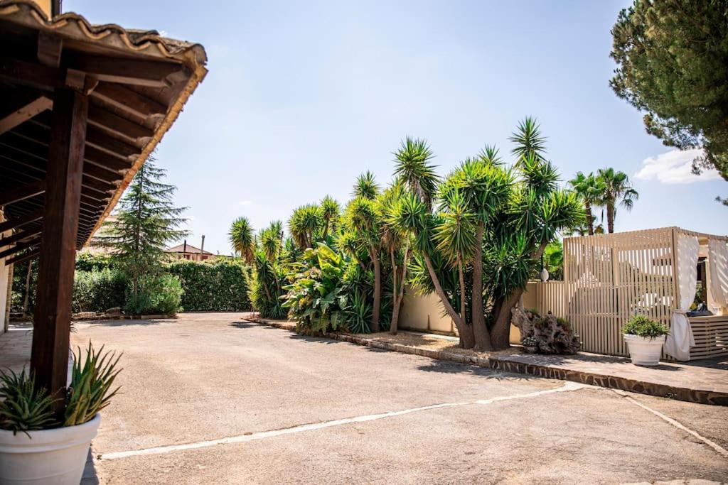 Villa Laoconte Piscina, Jacuzzi E Biliardo Canicattì Екстериор снимка